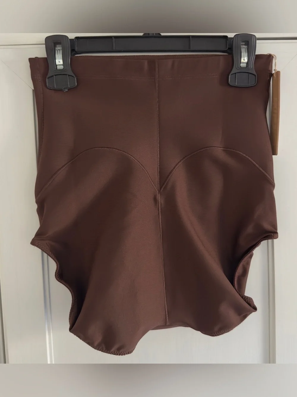Skims Body Core Sculpt Butt Lifting Brief in Cocoa Size Small